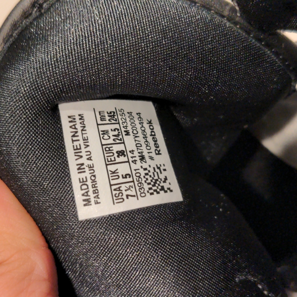 NWT Reebox Hightops - Picture 6 of 6